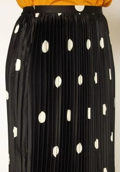 Pleione Plus Size Pleated Polkadot Midi Skirt -Asoph Sales Shop 2011311 172 3