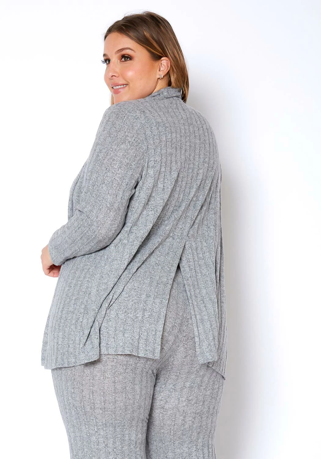 Pleione Plus Size Cozy Ribbed Longline Cardigan 3 Pleione Plus Size Cozy Ribbed Longline Cardigan - Image 3