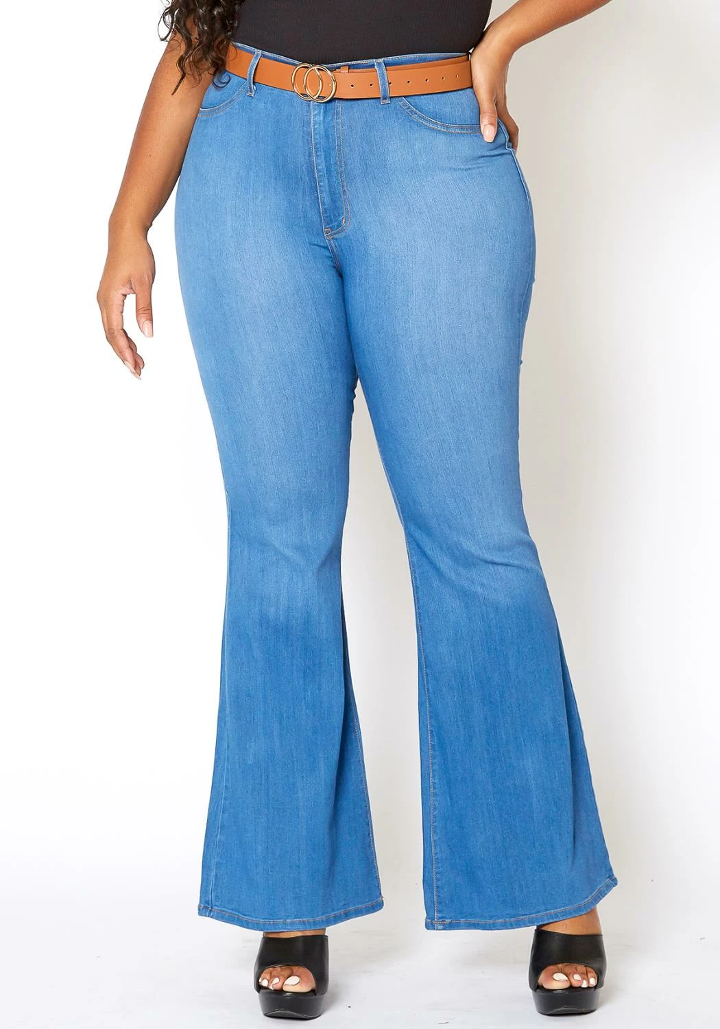 Vibrant Plus Size Basic Blue Washed Flared Hem Jean 2 Vibrant Plus Size Basic Blue Washed Flared Hem Jean - Image 2