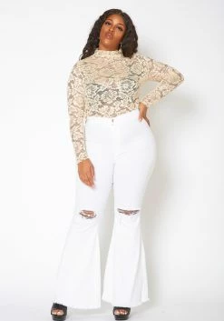 Vibrant Plus Size Knee Distressed Retro Bell Bottom Jean