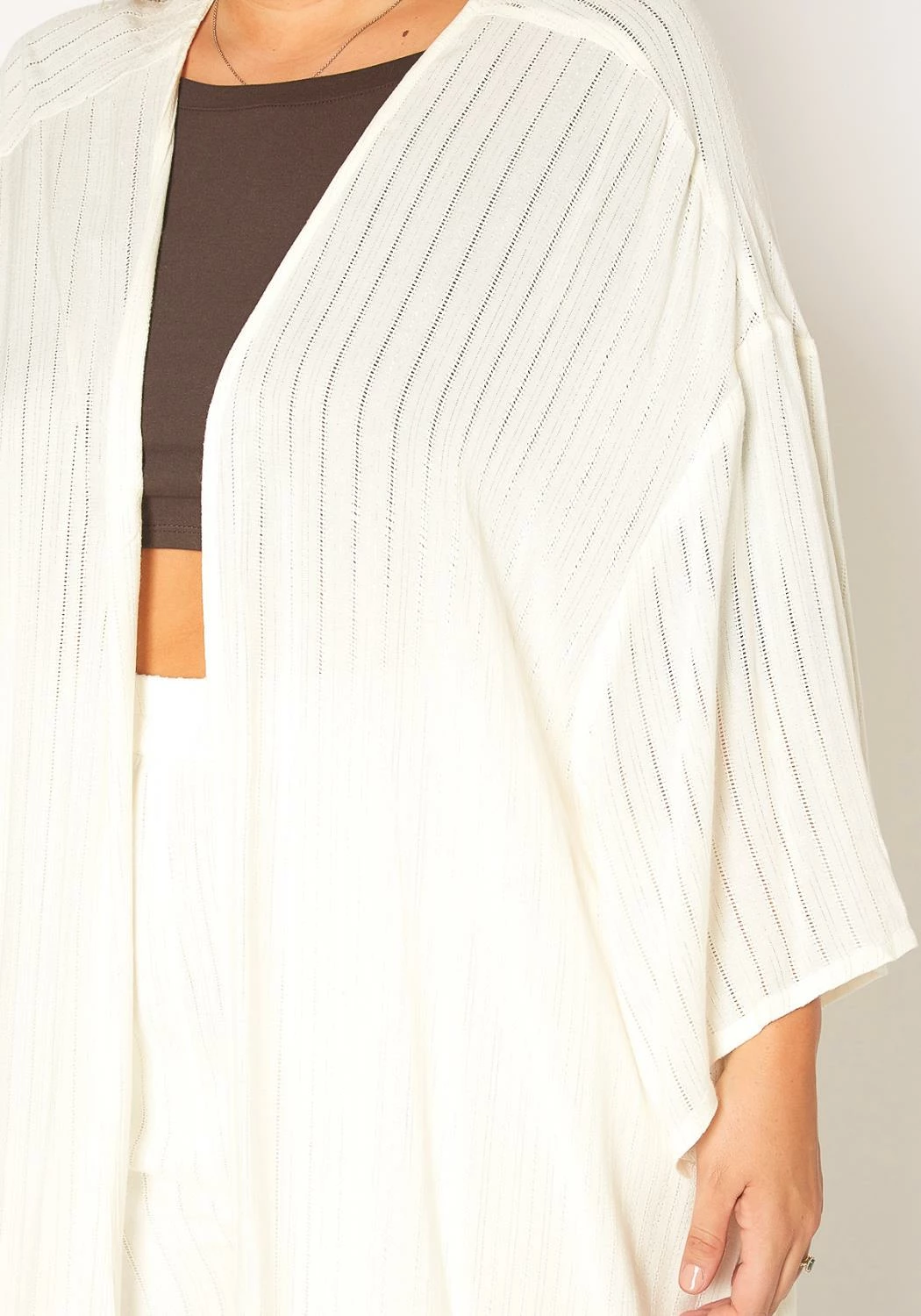 ENCREME Plus Size Shimmer Hinted Wide Sleeve Cardigan 5 ENCREME Plus Size Shimmer Hinted Wide Sleeve Cardigan - Image 5