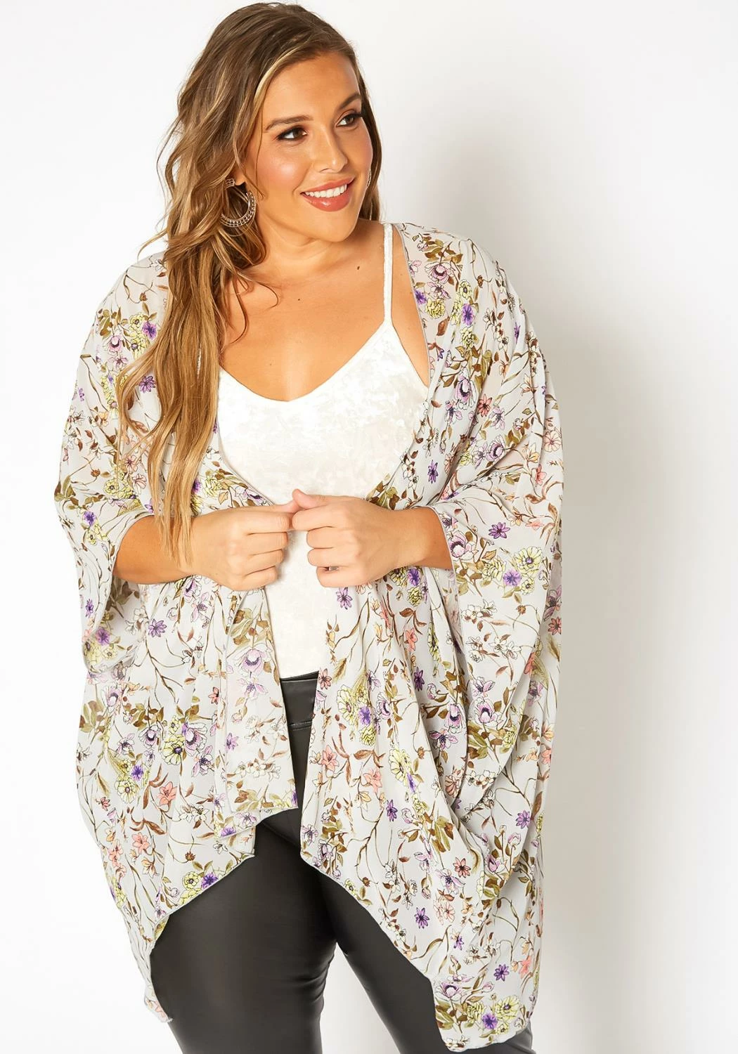 Asoph Plus Size Floral Print Kimono Cardigan 2 Asoph Plus Size Floral Print Kimono Cardigan - Image 2