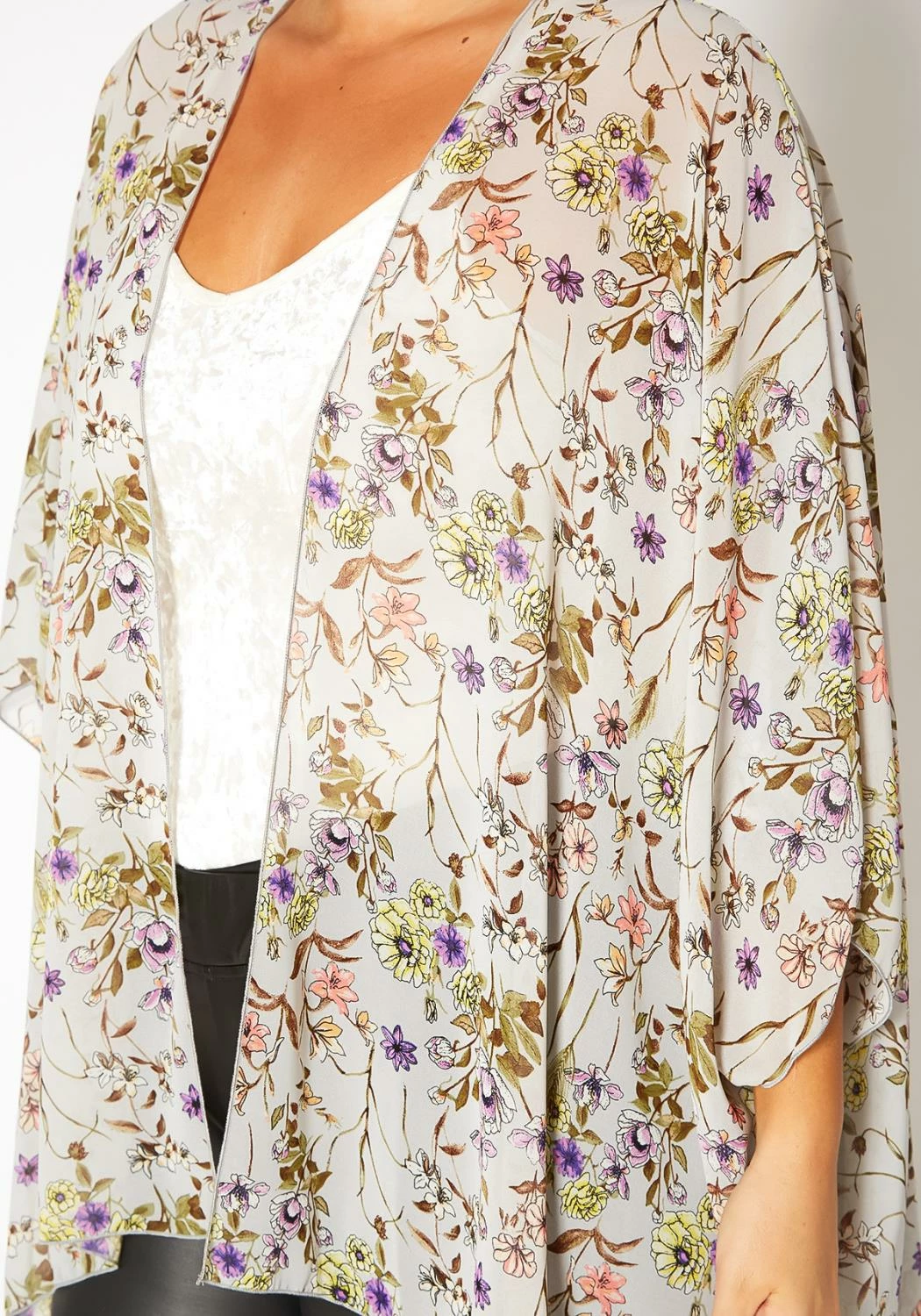 Asoph Plus Size Floral Print Kimono Cardigan 5 Asoph Plus Size Floral Print Kimono Cardigan - Image 5