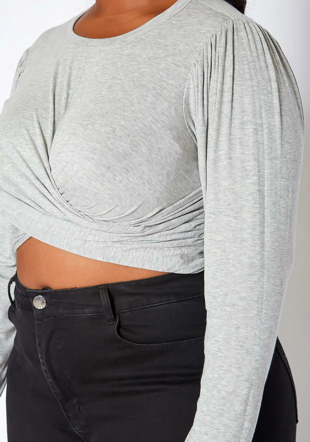 Asoph Plus Size Overlapping Twist Hem Long Sleeve Crop Top 5 Asoph Plus Size Overlapping Twist Hem Long Sleeve Crop Top - Image 5