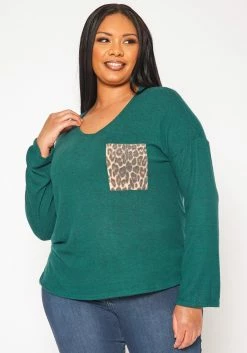 Plus Size Snakeskin Pocket Hem Long Sleeve Shirt