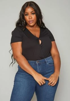 Plus Size Ribbed V Neck Short Sleeve Bodysuit