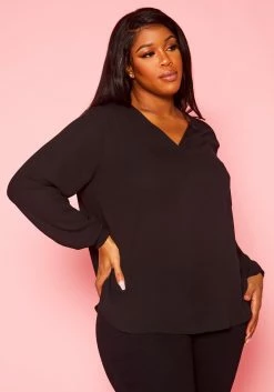 Plus Size V Neck Pocket Hem Long Sleeve Blouse