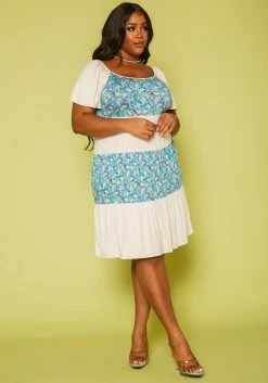 Plus Size Floral Block Flare Dress