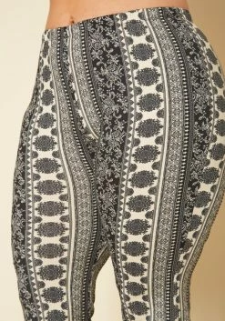 Plus Size Paisley Print Flare Leggings -Asoph Sales Shop 2020117 001 4