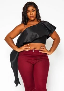 Plus Size Asymmetric Hem One Sleeve Crop Top