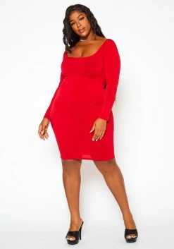 Plus Size Scoop Neck Long Sleeve Mini Dress