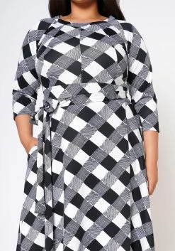 Plus Size Fit & Flare Plaid Pattern Maxi Dress -Asoph Sales Shop 2022546 001 4